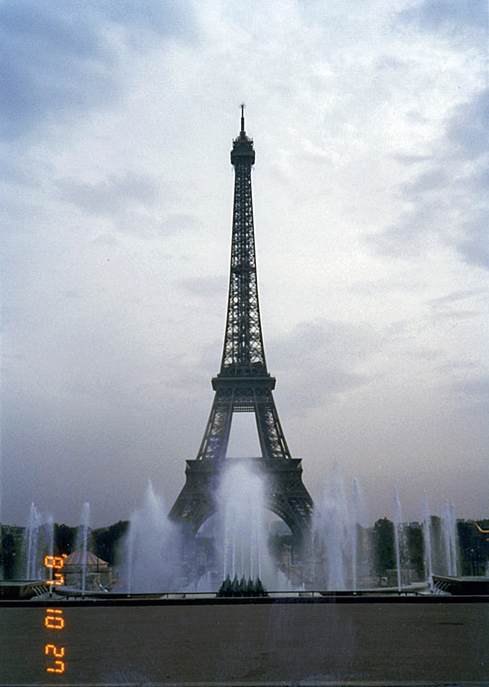 エッフェル塔　La tour Eiffel