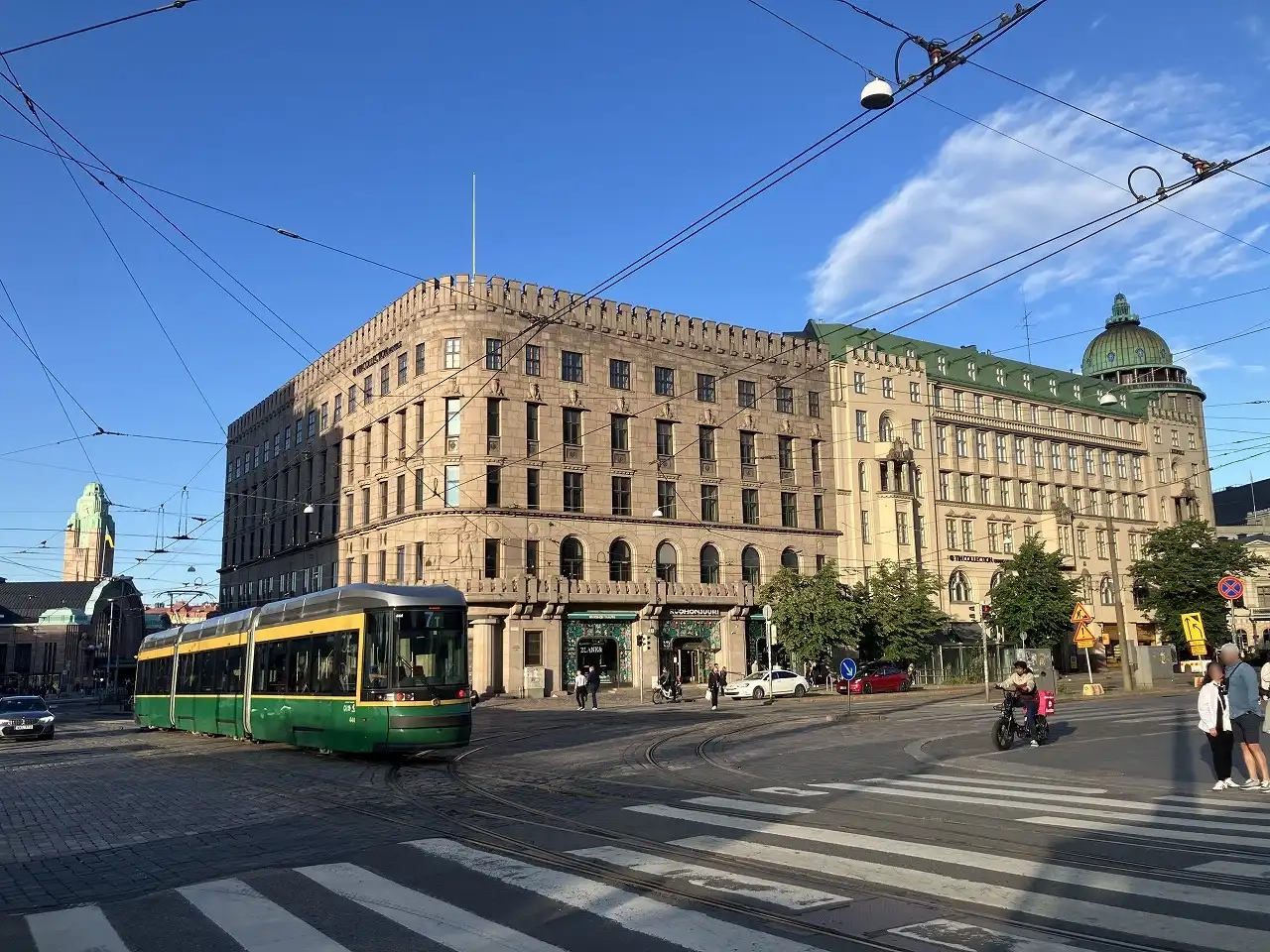 アレクサンテリン通り Aleksanterinkatu