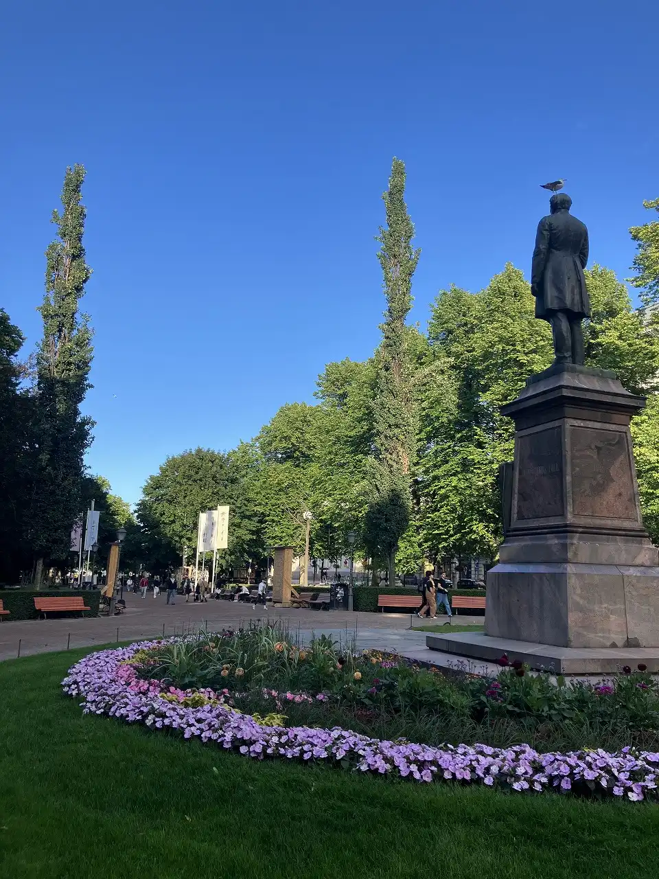 ルーンベルクの像 Johan Ludvig Runeberg