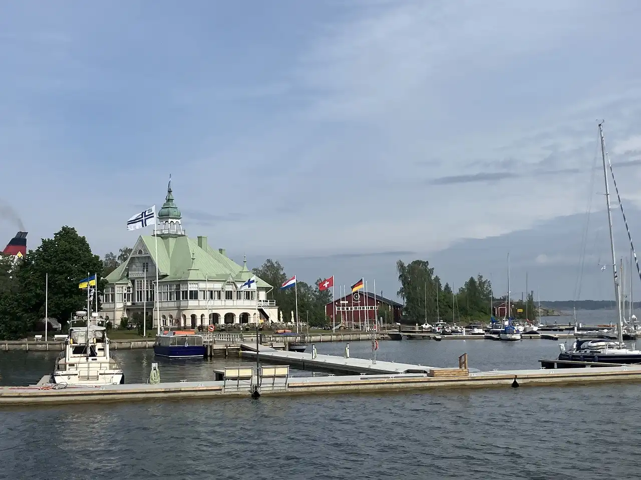ヴァルコサーリ島 Valkosaari