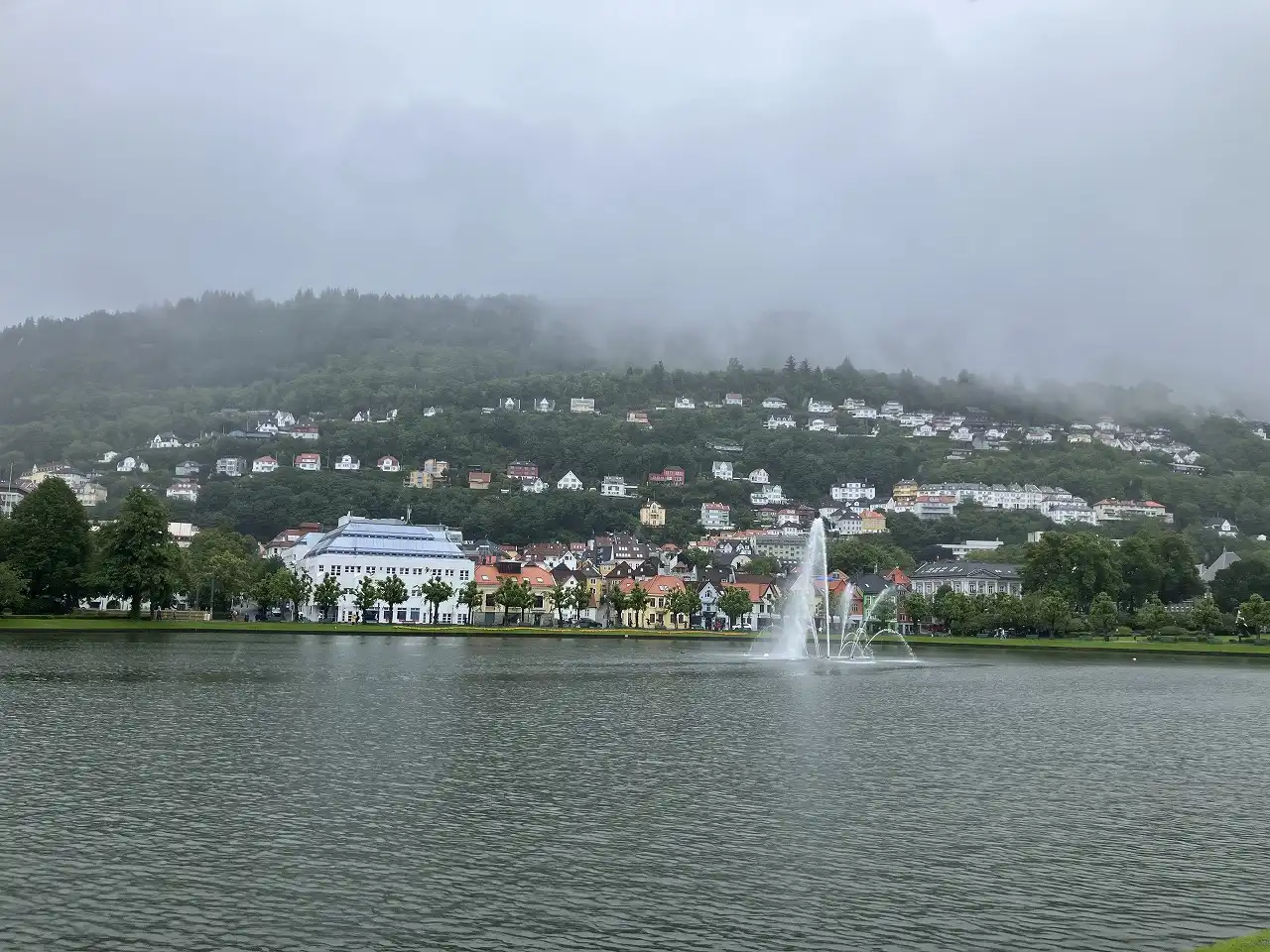 小ルンゲゴース湖 Lille Lungegårdsvann