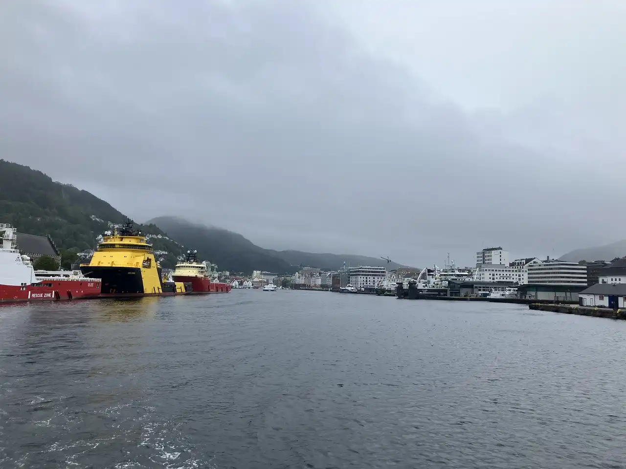 モストラウメンフィヨルド Mostraumenfjord