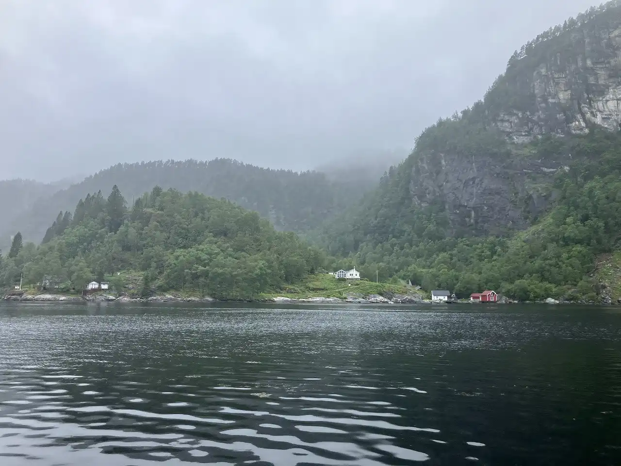 モストラウメンフィヨルド Mostraumenfjord