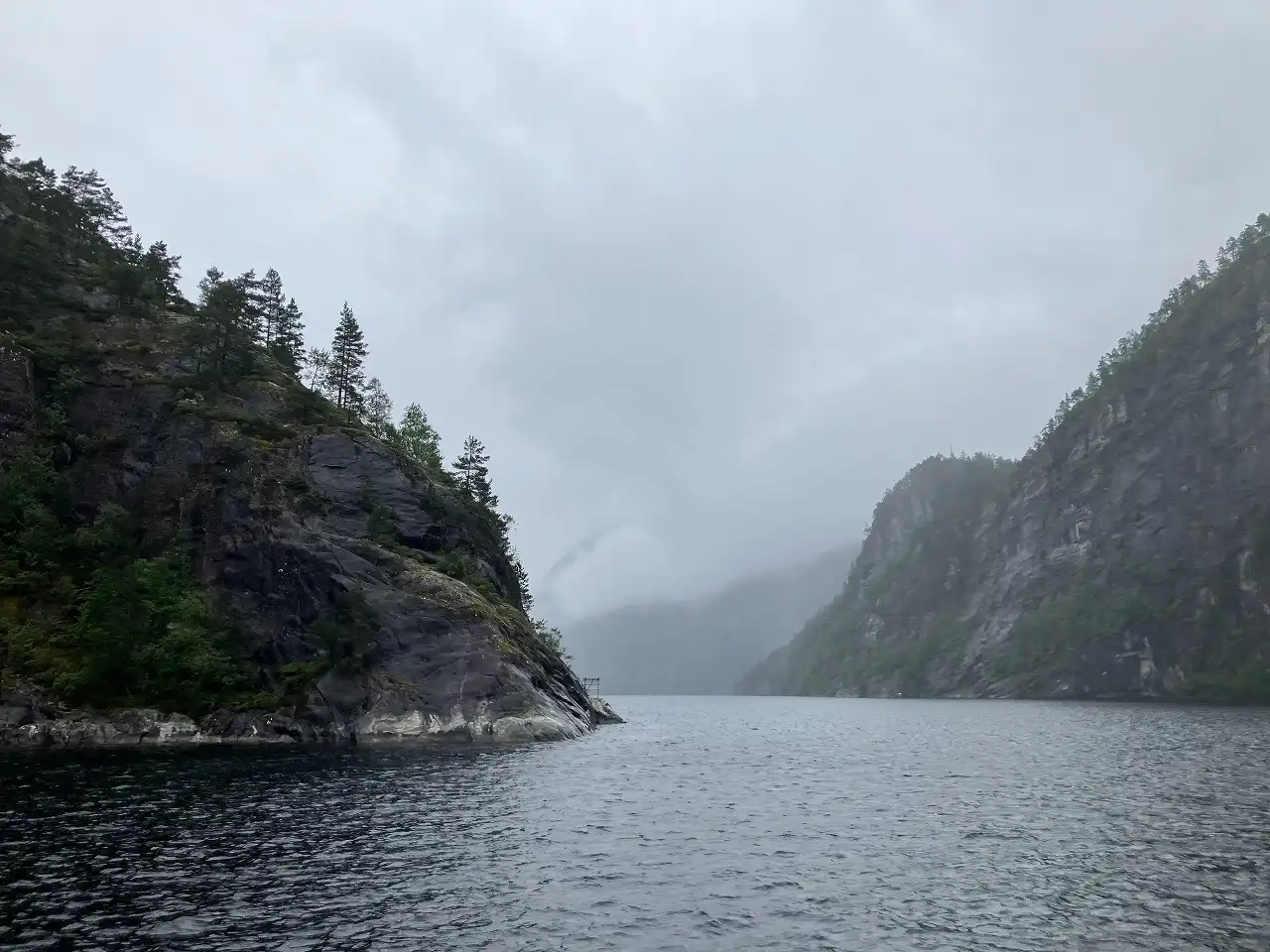モストラウメンフィヨルド Mostraumenfjord