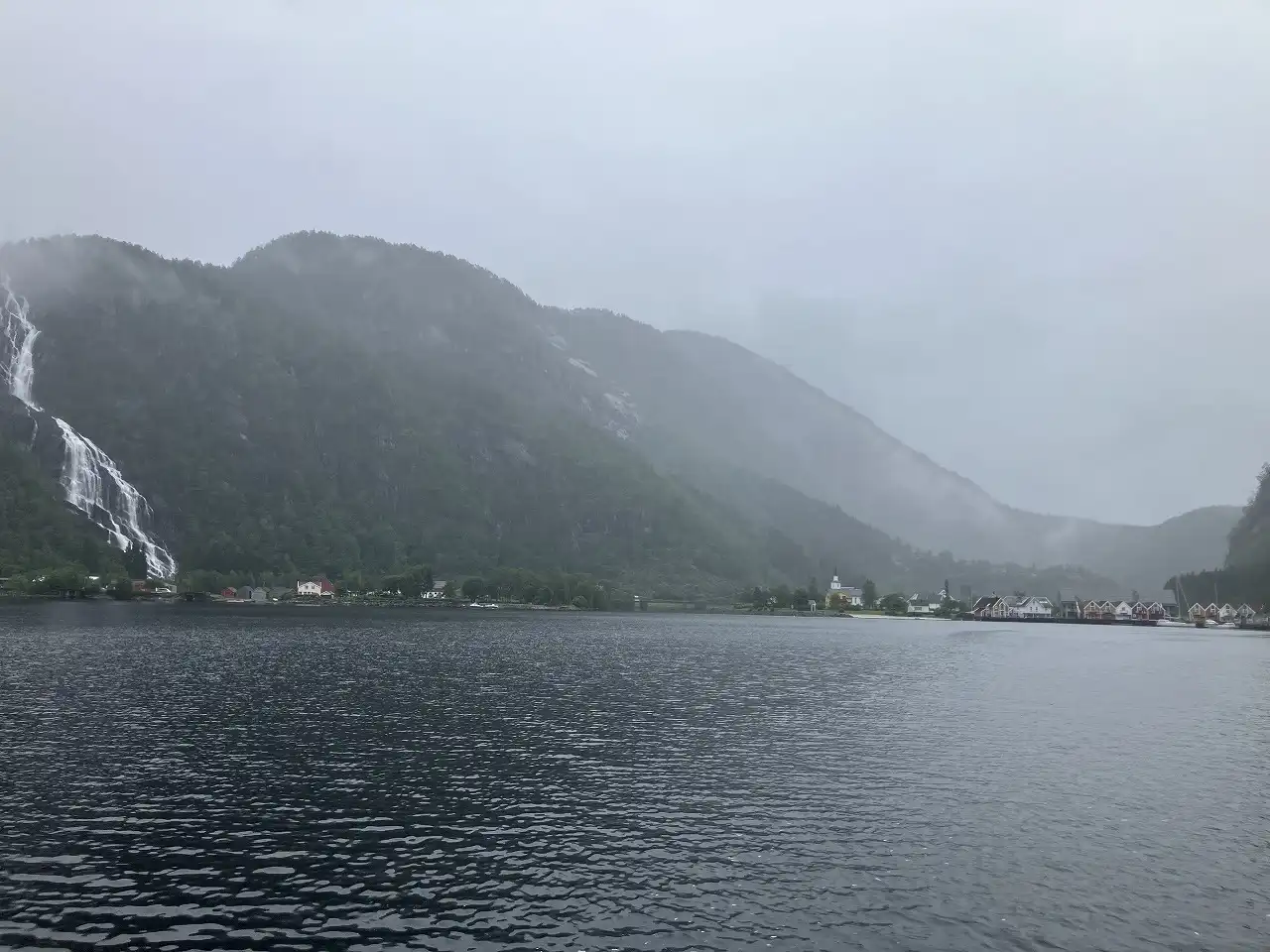 モストラウメンフィヨルド Mostraumenfjord