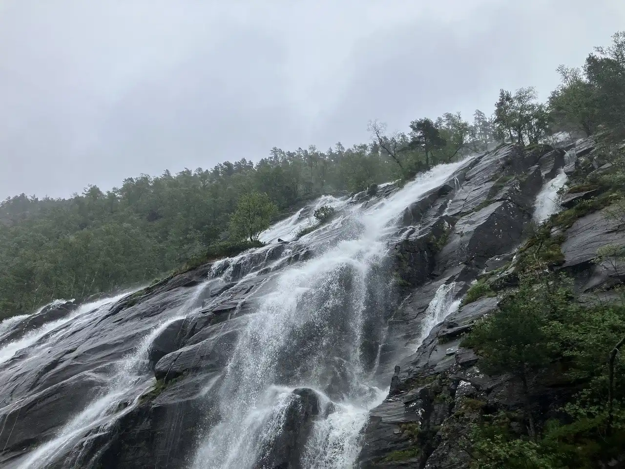 モストラウメンフィヨルド Mostraumenfjord