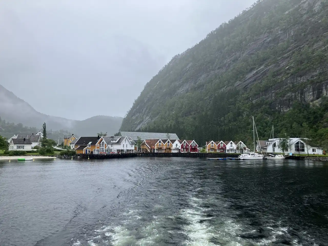 モストラウメンフィヨルド Mostraumenfjord