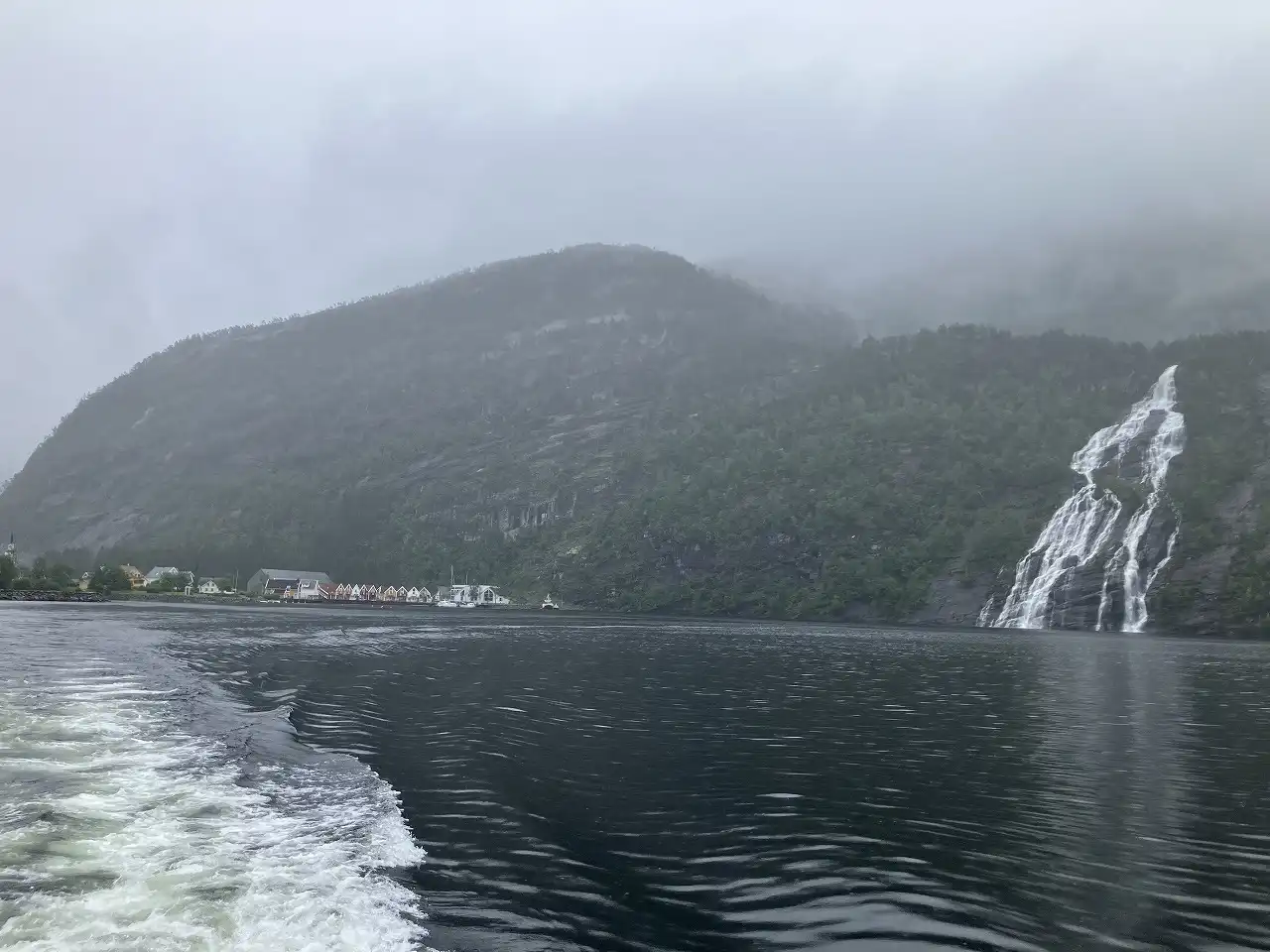 モストラウメンフィヨルド Mostraumenfjord