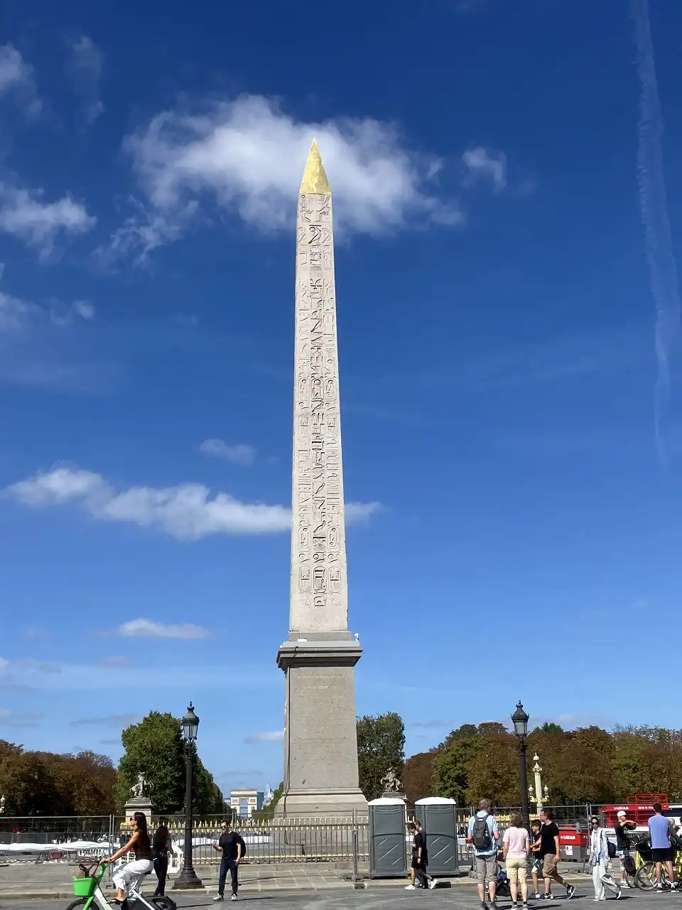 オベリスク Luxor Obelisk
