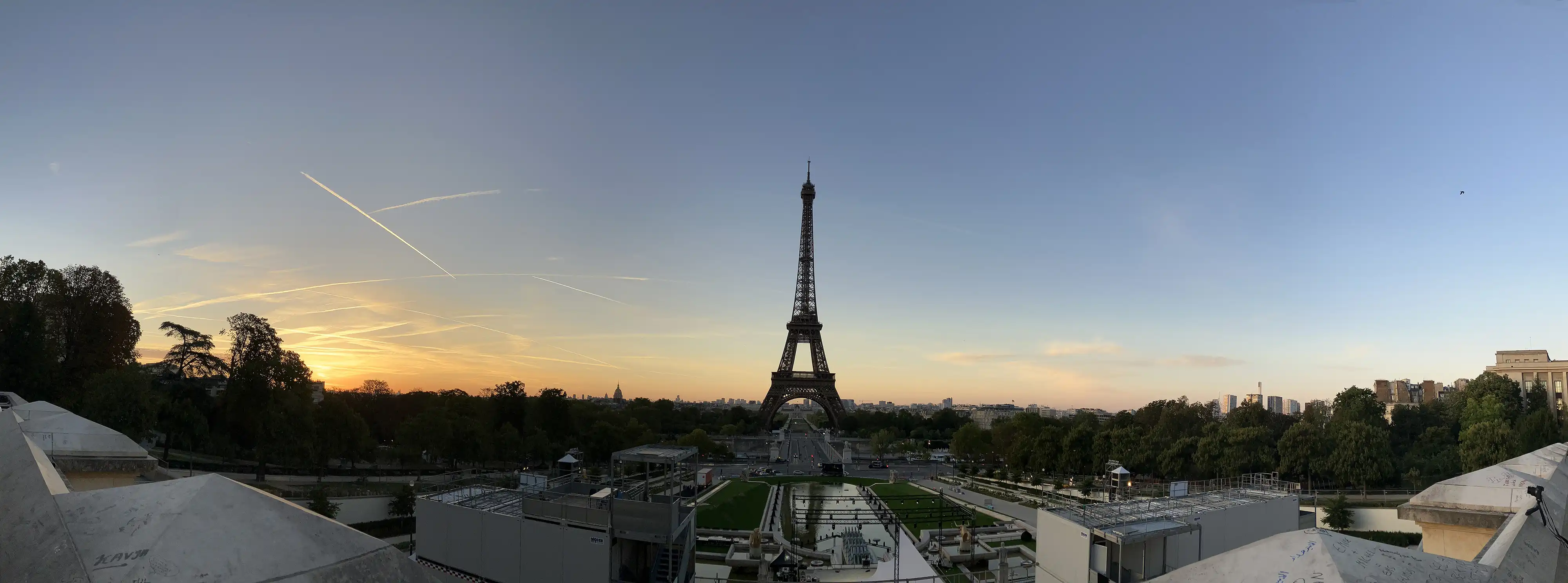 エッフェル塔 La tour Eiffel